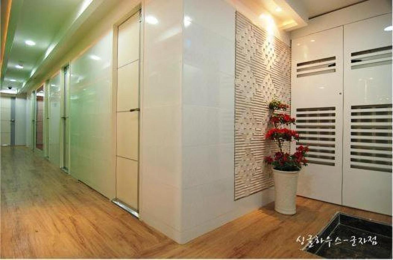 Single House Hotel Сеул Екстериор снимка